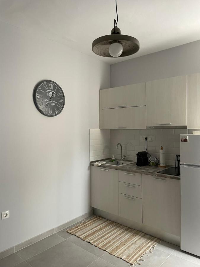2Bd - Deer Traveler Family Apt Thessaloniki Exterior photo